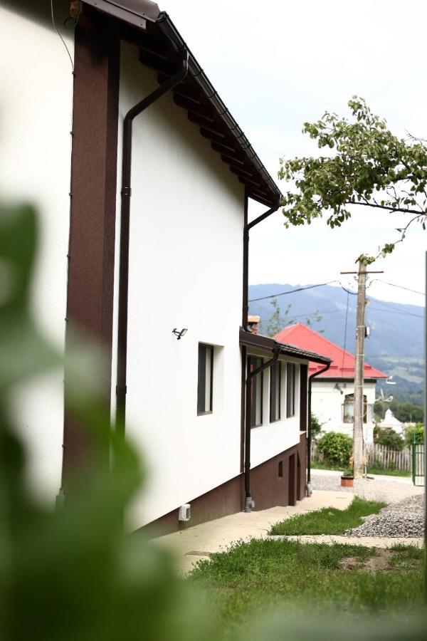 Hatasul Bunicului Arefu Exterior foto