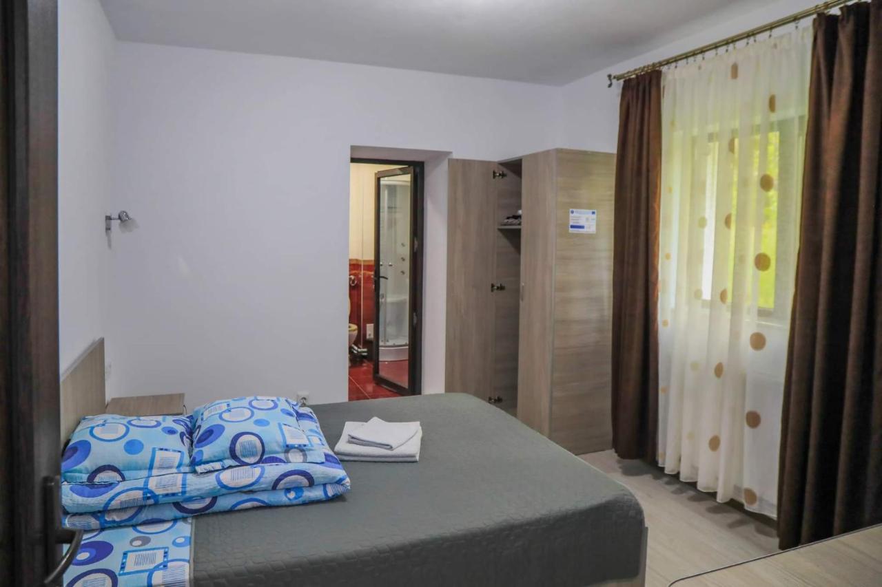Hatasul Bunicului Arefu Exterior foto